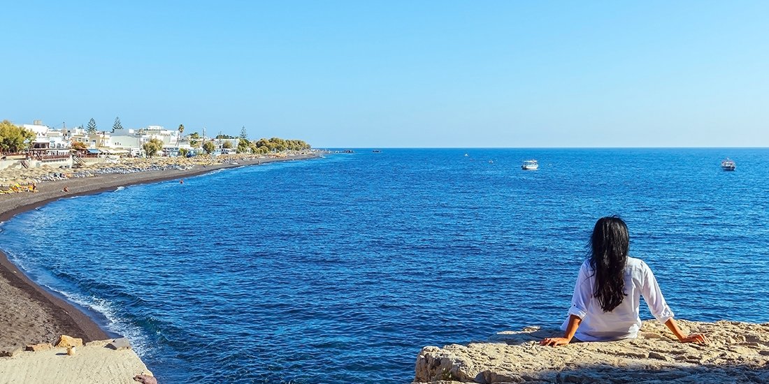 Kamari, insula Santorini – Grecia Kamari, insula Santorini - Grecia