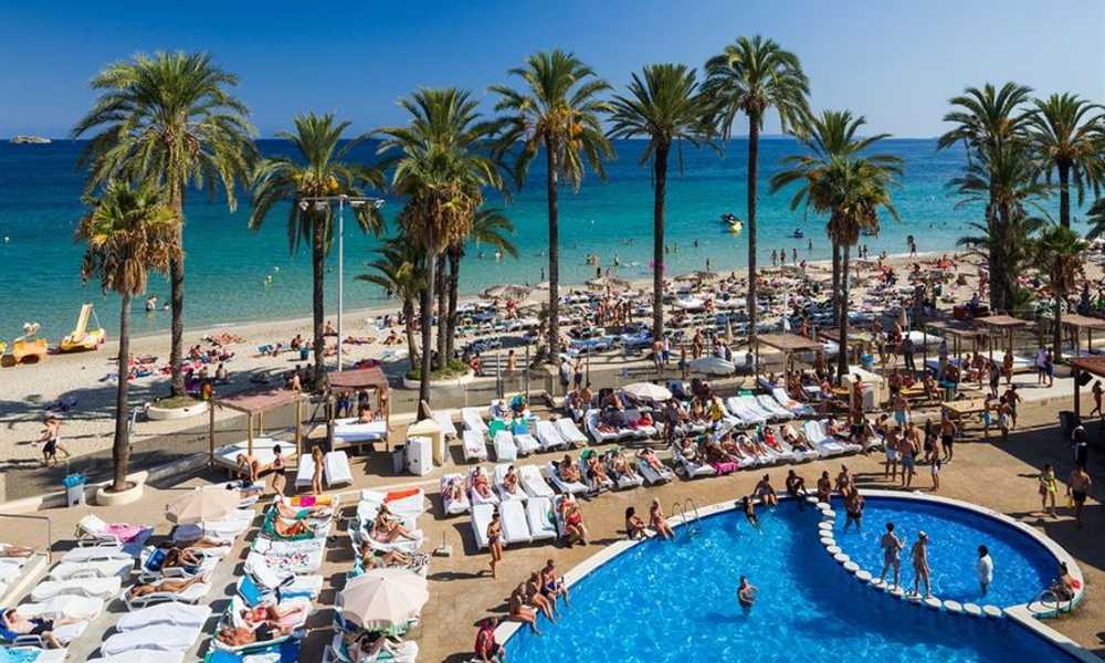 Playa d'en Bossa - Ibiza