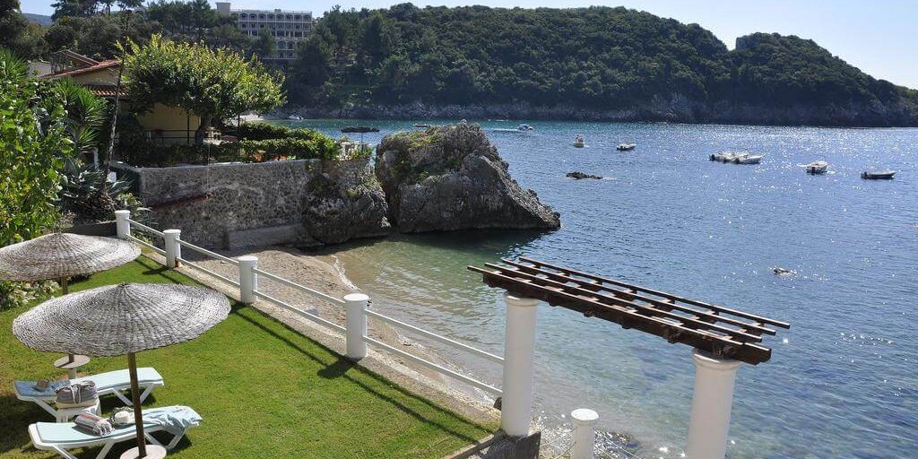 Thomas Beach Studios- Paleokastritsa, Corfu